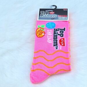 NWT Top Ramen Shrimp Men's Socks  Fits shoe sizes 6-12.